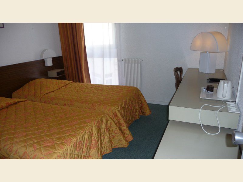 דייפ Hotel Windsor Contact Hotel מראה חיצוני תמונה